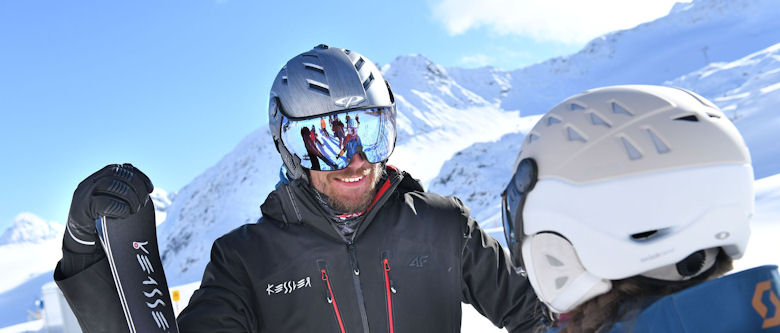  The ski helmet with visor - The ski helmet of the future !