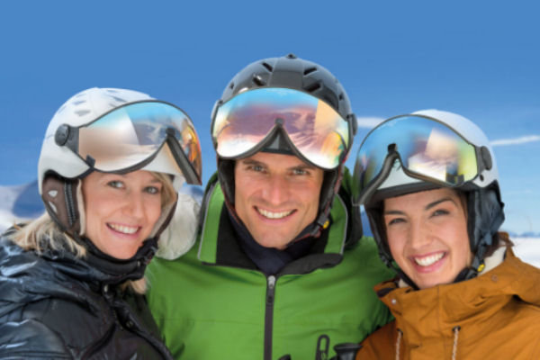 Een skihelm met of zonder vizier kopen? - Dit zijn de Voor- en Nadelen Een skihelm met of zonder vizier kopen? - Dit zijn de Voor- en Nadelen